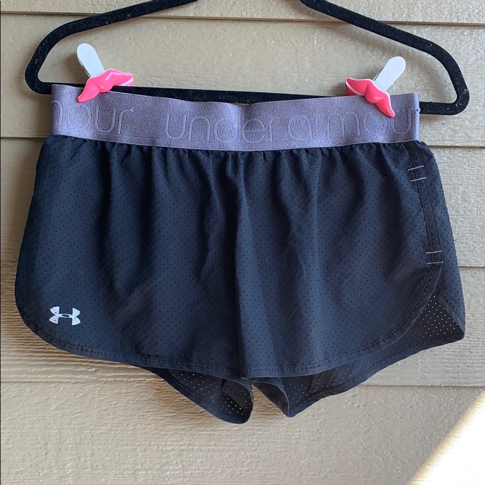 Under Armour Athletic Shorts size M